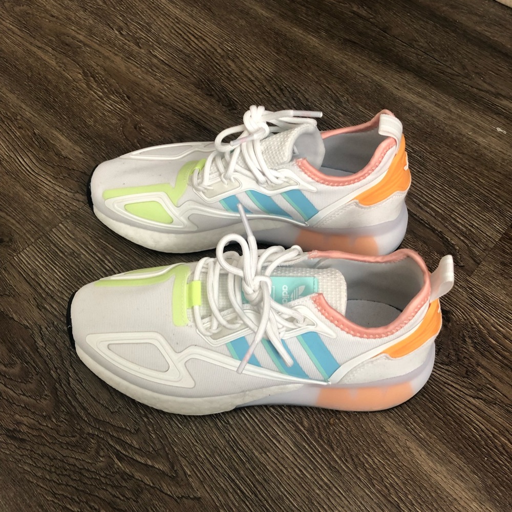 WOMEN'S ADIDAS ORIGINALS ZX 2K BOOST Size 6